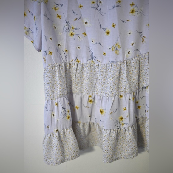 Paper Crane Babydoll Tiered Pastel Floral Print Blouse Size Large - Cottagecore - Picture 4 of 7